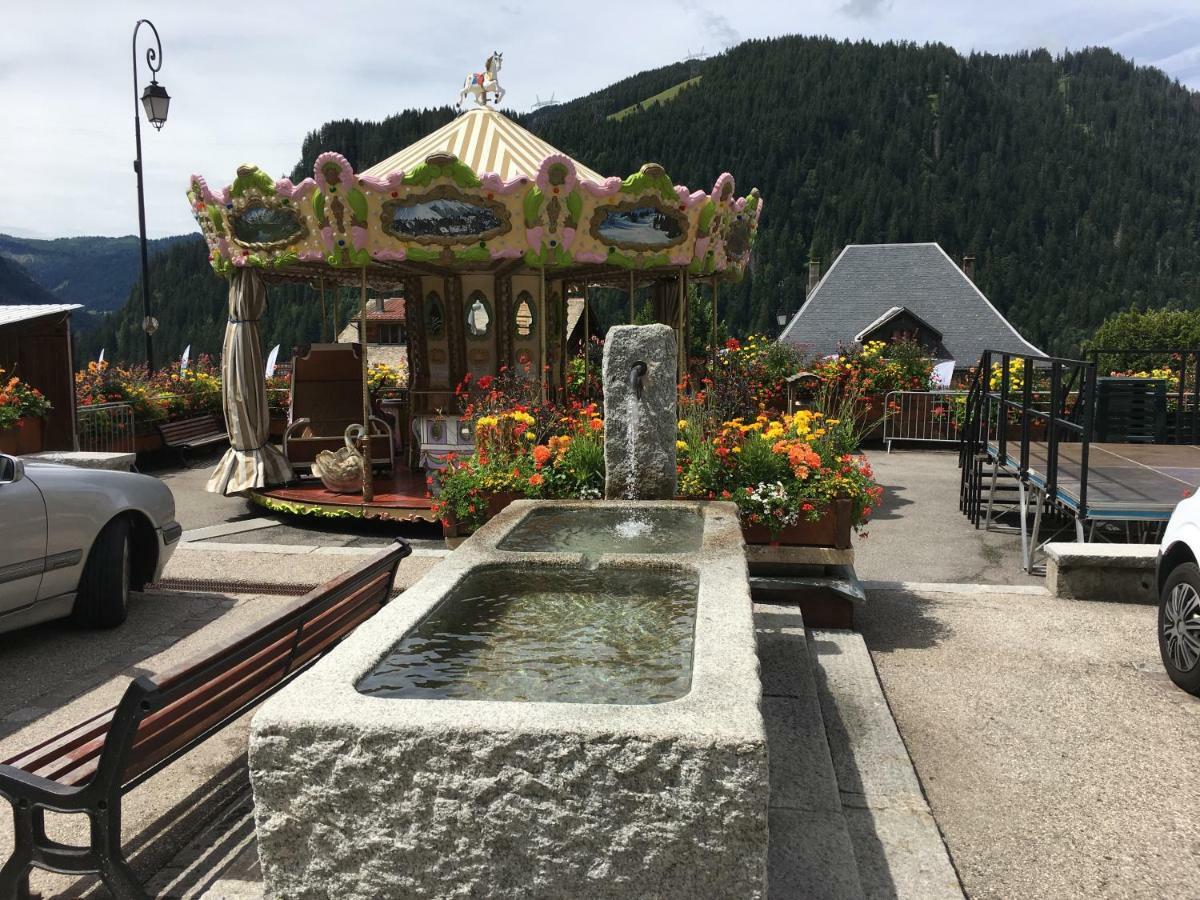 Les 4 Elements Aparthotel Chatel Exterior photo